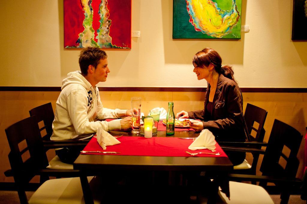 גמונד Hotel Restaurant Platzer מראה חיצוני תמונה