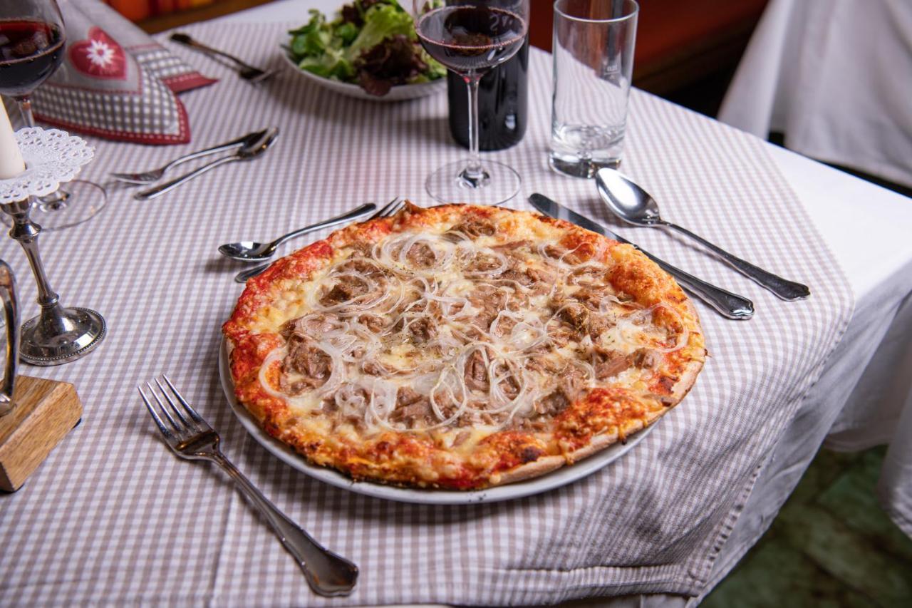 גמונד Hotel Restaurant Platzer מראה חיצוני תמונה
