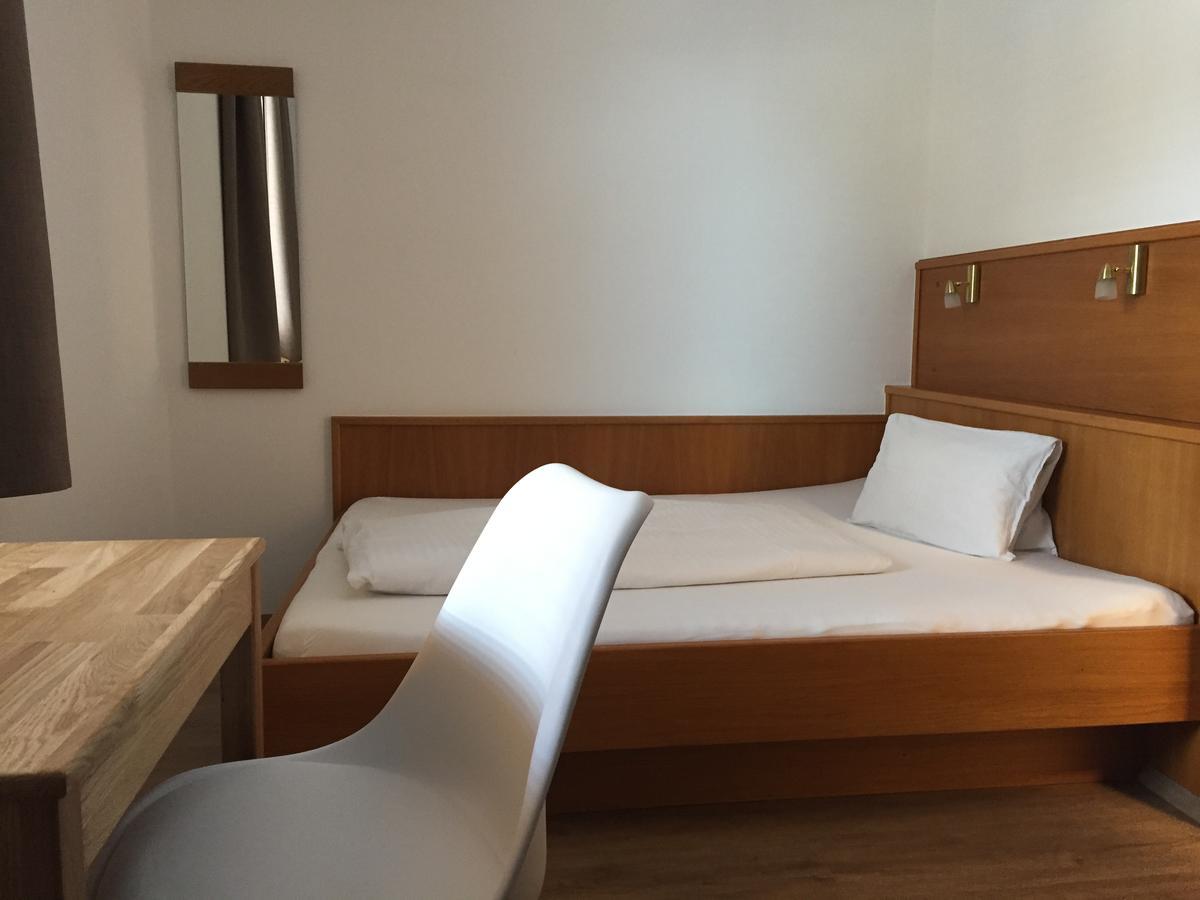 גמונד Hotel Restaurant Platzer מראה חיצוני תמונה